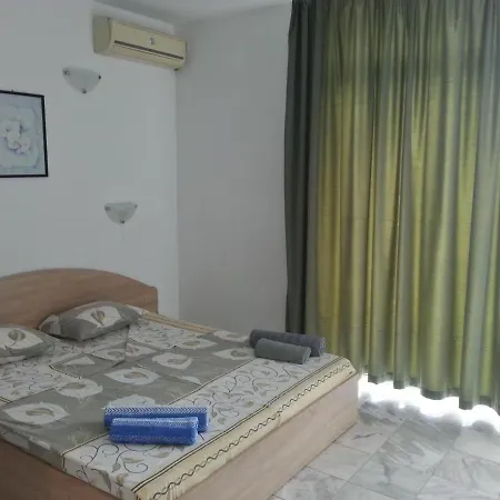 Hotel Rai Kavarna