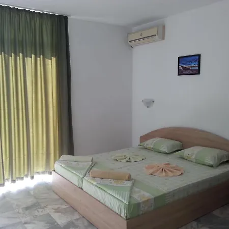 Hotel Rai 3*