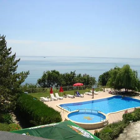 Rai Hotel 3*
